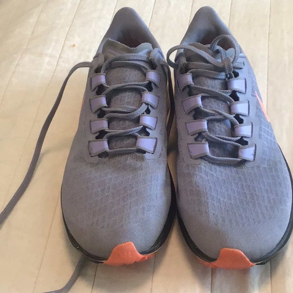 Nike zoom Pegasus 37 women’s 8.5